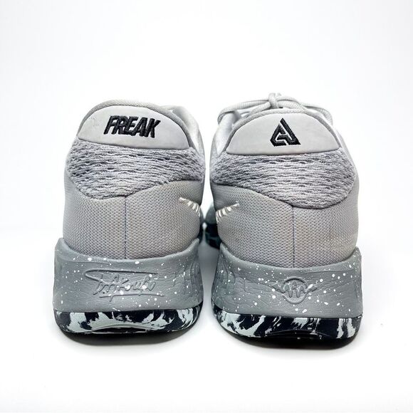 ? Nike • Men’s Zoom Freak 4 Basketball Sneakers Athletic Shoes Size 11.5 main image 5